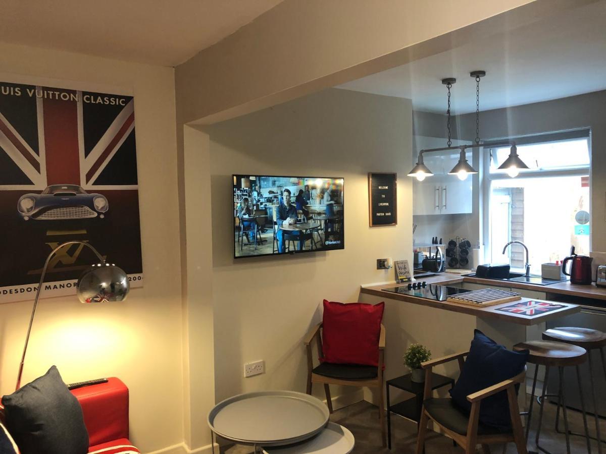 3 Double Bed Brittania Styled Central Home Near Lfc Sleeps 6 With Free Business Super Fast Fibre Broadband Liverpool Eksteriør billede