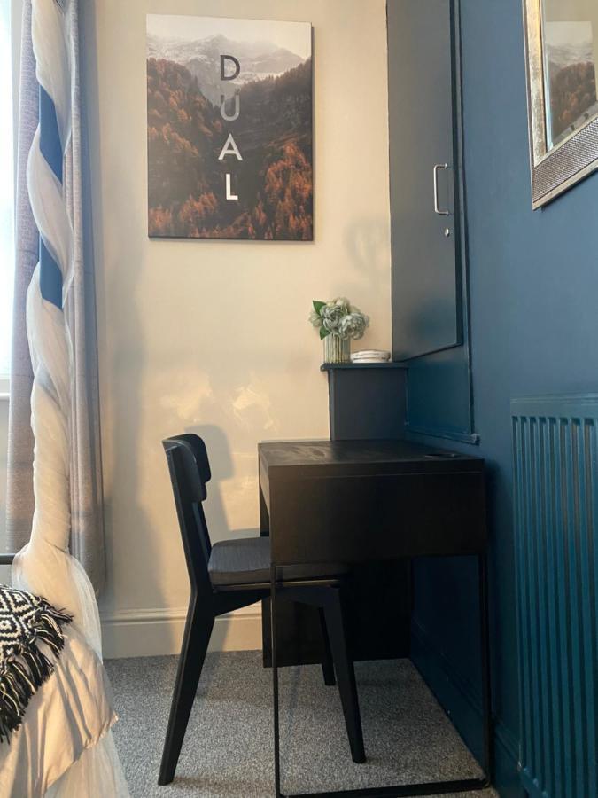 3 Double Bed Brittania Styled Central Home Near Lfc Sleeps 6 With Free Business Super Fast Fibre Broadband Liverpool Eksteriør billede